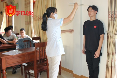 Ban CHQS thành phố tổ chức đăng ký khám nghĩa vụ quân sự tuổi 17