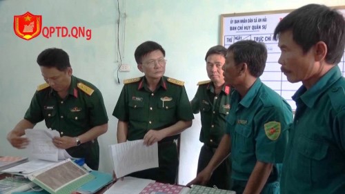 Cục Dân quân tự vệ kiểm tra công tác dân quân tự vệ và giáo dục quốc phòng tại Quảng Ngãi.