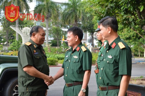 Đoàn công tác Bộ Chỉ huy Quân sự tỉnh ChamPaSak, Quân đội Nhân dân Lào thăm và làm việc tại Bộ Chỉ huy Quân sự tỉnh Quảng Ngãi.