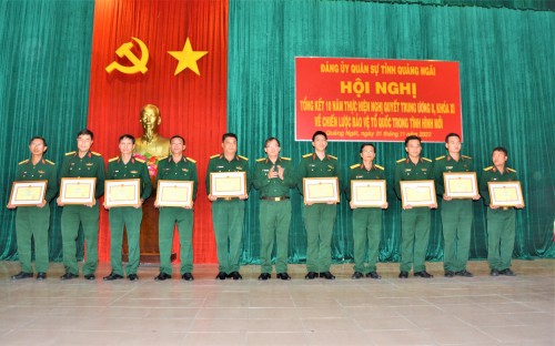 ĐẢNG ỦY QUÂN SỰ TỈNH QUẢNG NGÃI TỔNG KẾT 10 NĂM THỰC HIỆN NGHỊ QUYẾT TRUNG ƯƠNG 8 KHÓA XI