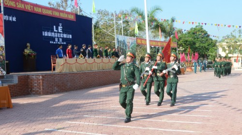 CÁC ĐỊA PHƯƠNG, ĐƠN VỊ ĐỒNG LOẠT RA QUÂN HUẤN LUYỆN