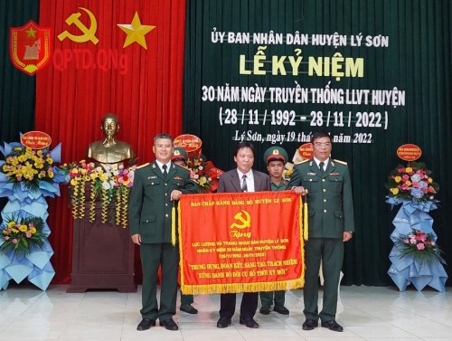 Lý Sơn: kỷ niệm 30 năm ngày truyền thống LLVT huyện