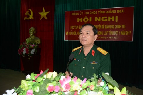 Quán triệt các chuyên đề Giáo dục Chính trị và phổ biến giáo dục pháp luật trong LLVT tỉnh năm 2017