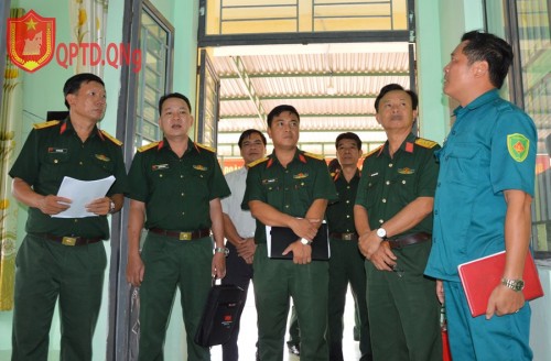 MINH LONG TỔ CHỨC HỘI THI XÂY DỰNG VÀ QUẢN LÝ TRỤ SỞ NHÀ LÀM VIỆC BAN CHQS XÃ VÀ MÔ HÌNH TĂNG GIA SẢN XUẤT CỦA TIỂU ĐỘI DÂN QUÂN THƯỜNG TRỰC.