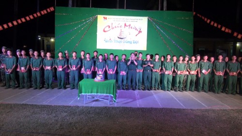 Ấm tình sinh nhật đồng đội