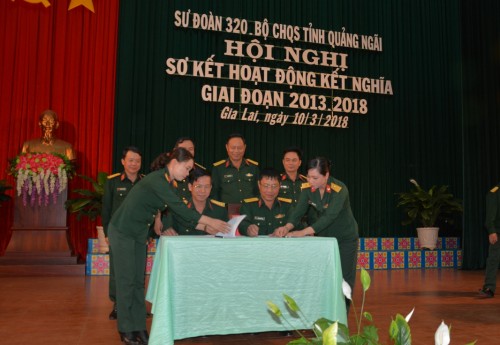 Sư đoàn 320 và Bộ CHQS tỉnh Quảng Ngãi sơ kết hoạt động kết nghĩa