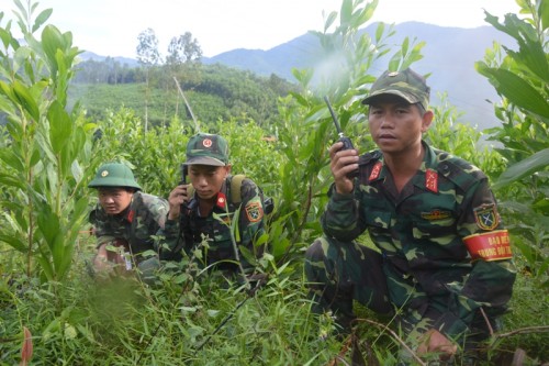 QUAN TÂM, TẠO ĐIỀU KIỆN ĐỂ ĐỘI NGŨ SĨ QUAN TRẺ PHẤN ĐẤU, TRƯỞNG THÀNH