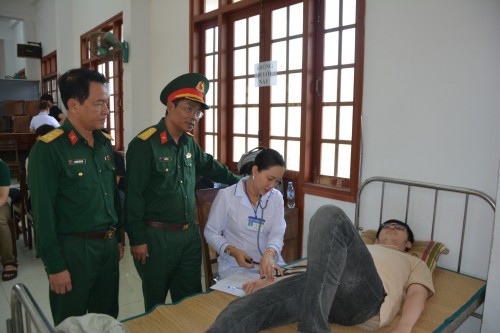 KIỂM TRA CÔNG TÁC TUYỂN QUÂN HUYỆN MỘ ĐỨC