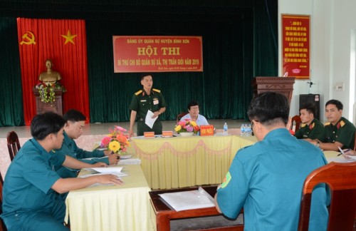 Hội thi Bí thư chi bộ quân sự giỏi cấp cơ sở trong LLVT tỉnh 2019