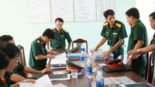 Quân khu 5 kiểm tra nhiệm vụ quốc phòng quân sự địa phương tại Quảng Ngãi