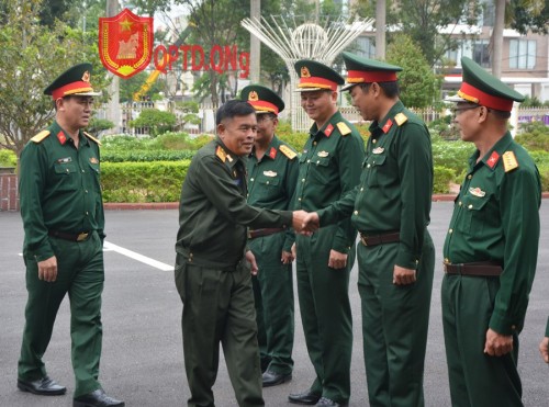 Bộ Chỉ huy Quân sự tỉnh Chăm Pa Sắc thăm Bộ Chỉ huy Quân sự tỉnh Quảng Ngãi.
