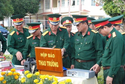 Đổi mới công tác giáo dục chính trị trong LL VT tỉnh