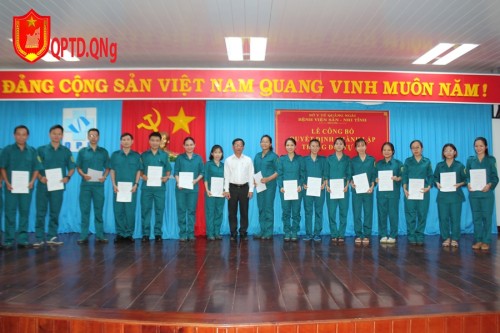 Công bố quyết định thành lập Trung đội tự vệ Bệnh viện Sản – Nhi tỉnh