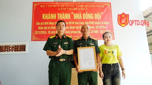 Cụm thi đua số 3 - Bộ CHQS tỉnh Quảng Ngãi  bàn giao “Nhà đồng đội”