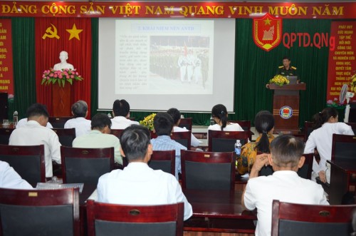 BỒI DƯỠNG KIỄN THỨC QUỐC PHÒNG - AN NINH CHO 68 CHỨC SẮC CHỨC VIỆC TÔN GIÁO