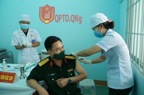 62 quân nhân của Bộ CHQS tỉnh Quảng Ngãi được tiêm Vắcxin Covid- 19