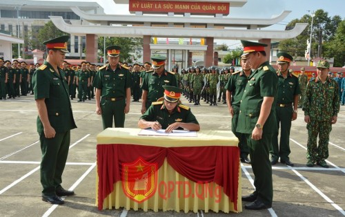 Bộ Chỉ huy quân sự tỉnh Quảng Ngãi tỉnh tổ chức Lễ phát động thi đua đợt cao điểm chào mừng bầu cử 