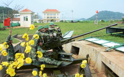 Đánh giá công tác thực hiện nhiệm vụ bảo vệ an toàn cho nhân dân vui tết đón xuân Mậu Tuất