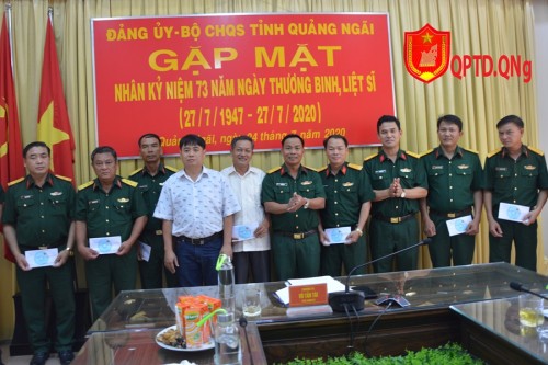 Gặp mặt Thương binh, thân nhân Liệt sỹ của các cán bộ đang công tác tại Bộ chỉ huy quân sự tỉnh.