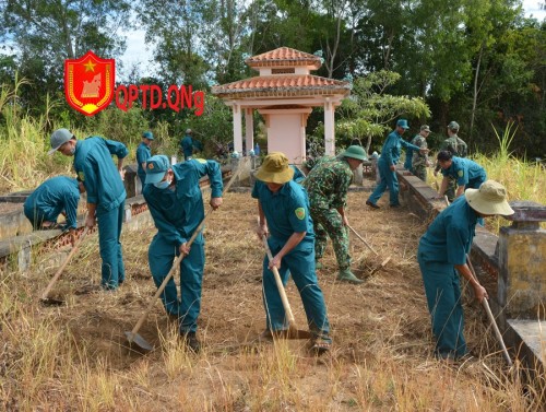 LLVT  huyện Bình Sơn tổ chức hành quân dã ngoại làm công tác dân vận 