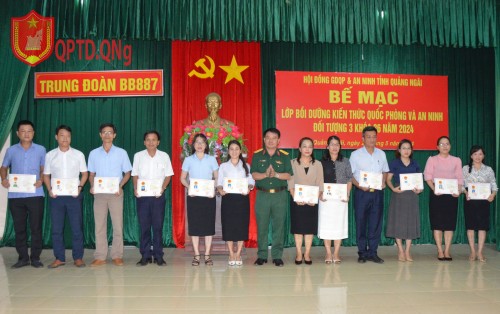 Bồi dưỡng kiến thức quốc phòng, an ninh đối tượng 3, khóa 36 năm 2024.