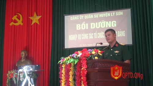 Lý Sơn bồi dưỡng nghiệp vụ công tác tổ chức xây dựng đảng