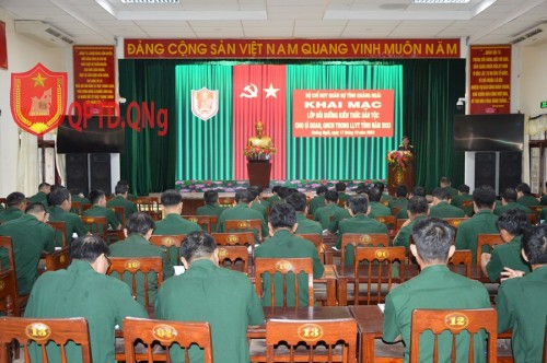 Gần 100 cán bộ sĩ quan, quân nhân chuyên nghiệp được bồi dưỡng kiến thức dân tộc