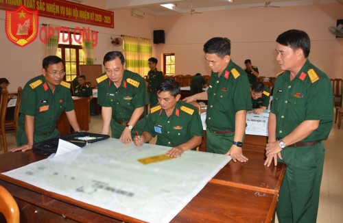 QUẢNG NGÃI TỔ CHỨC HỘI THI CHỈ HUY TRƯỞNG, CHÍNH TRỊ VIÊN BAN CHQS CẤP HUYỆN (THỊ XÃ, THÀNH PHỐ) NĂM 2023