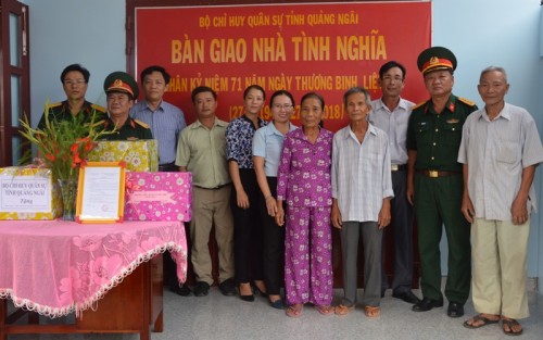 Bộ CHQS tỉnh bàn giao nhà tình nghĩa nhân kỷ niệm 71 năm ngày thành thương binh liệt sỹ 27/7.  
